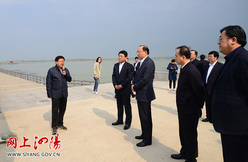 省人大常委会农业和农村工作委员会主任刘大旺一行来我县开展专题调研